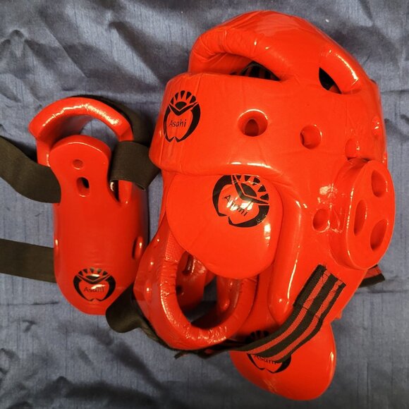 Martial arts sparring gear - Picture 9 of 9